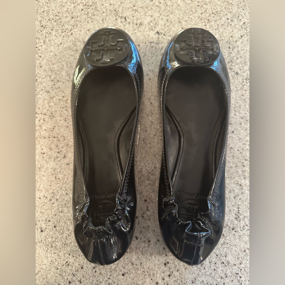Tory Burch Black Ballet Flats- black- New! Size 8